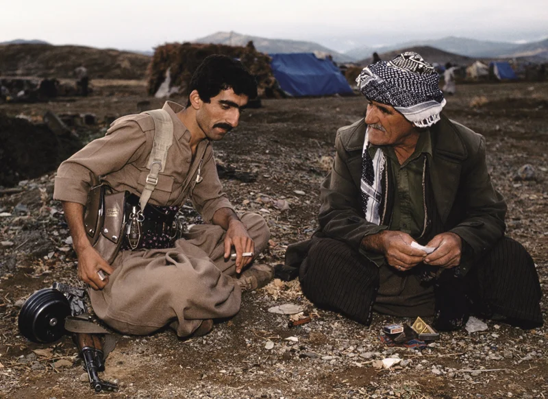 دوگانۀ کرد ایرانی و کردِ شرق کردستان